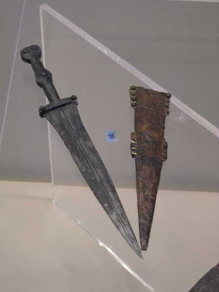 a-2005-dagger.JPG